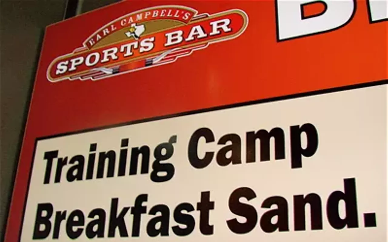Image: ABIA: Earl Campbell's Sports Bar