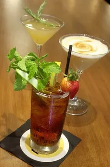 Image: Annies Cafe & Bar