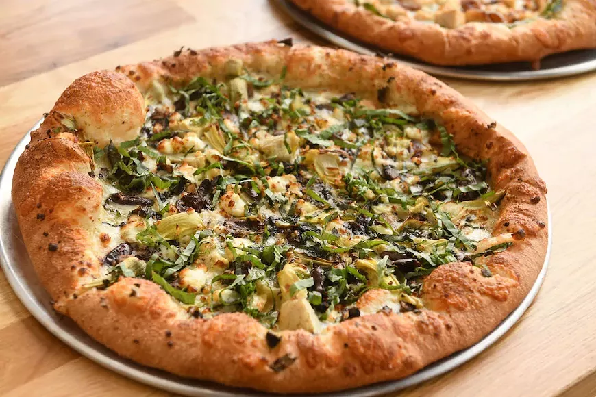 food_aviatorpizza4-4.webp
