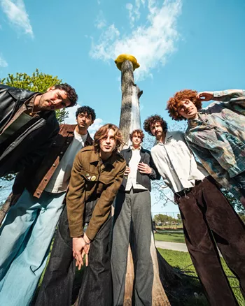 Image: Ax & the Hatchetmen, the Hails [outside]