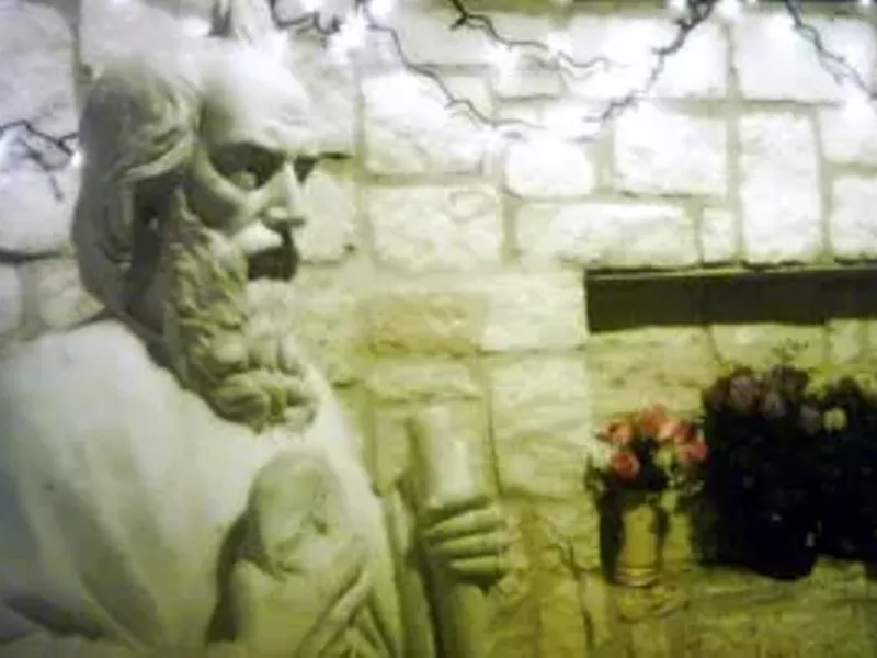 Image: Best Grottoes to Pray In