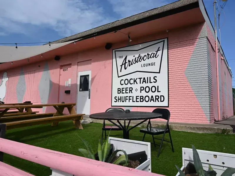 Image: Best Neighborhood Bar That's Never Too Crowded
