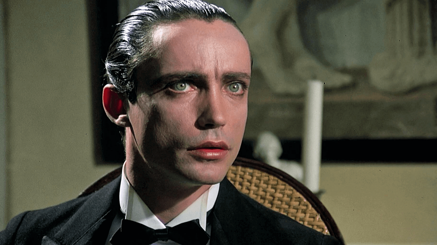 9._blood-for-dracula_film_still.png