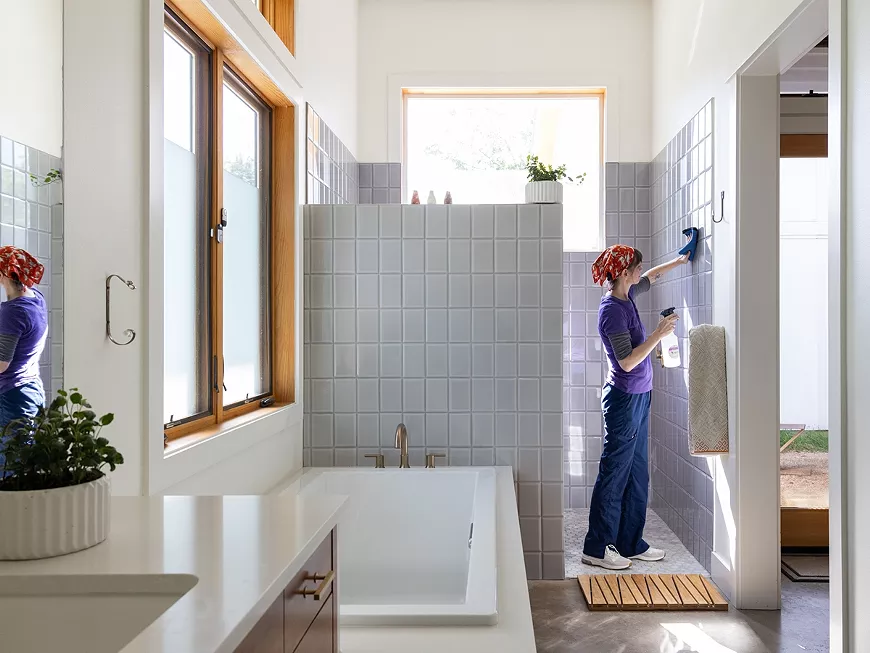 service_purplefig_photo_by_cara_rogerson.webp
