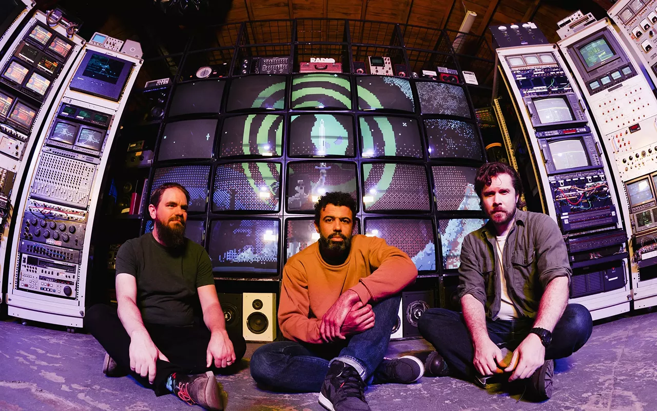 Image: clipping., Open Mike Eagle, Pedastrian Deposit [outside]