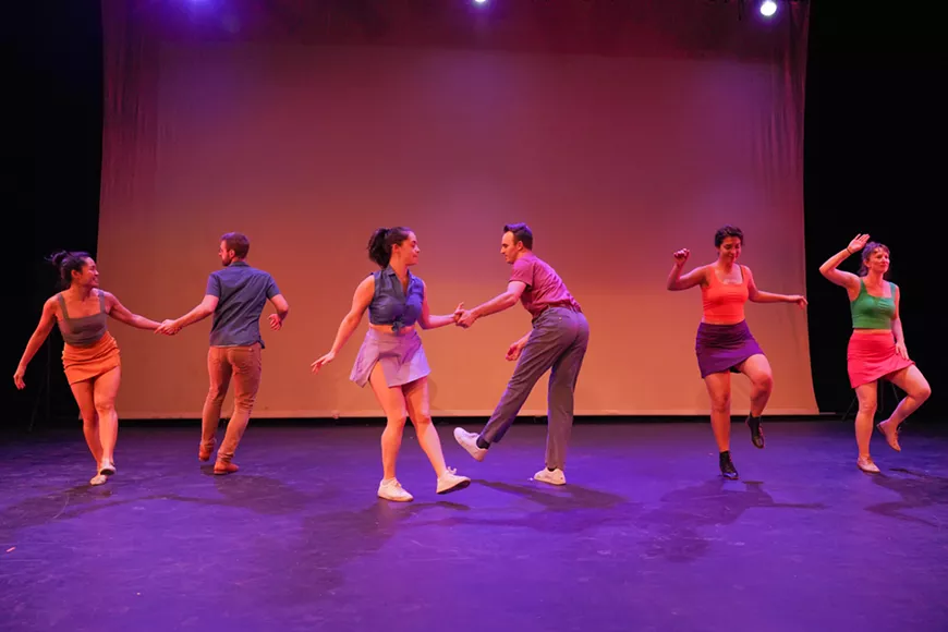 dance_carousel_2.webp