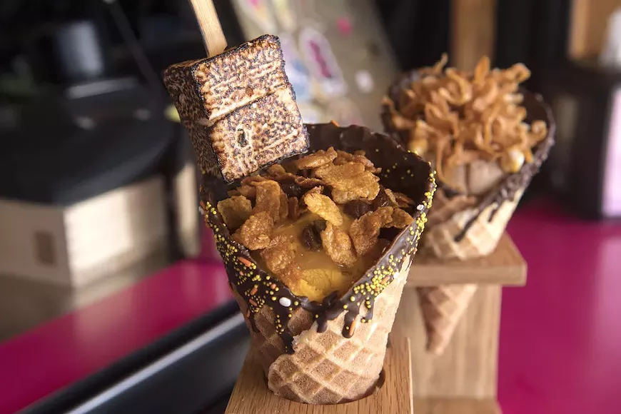 food_dipdipdipicecream3-2.webp
