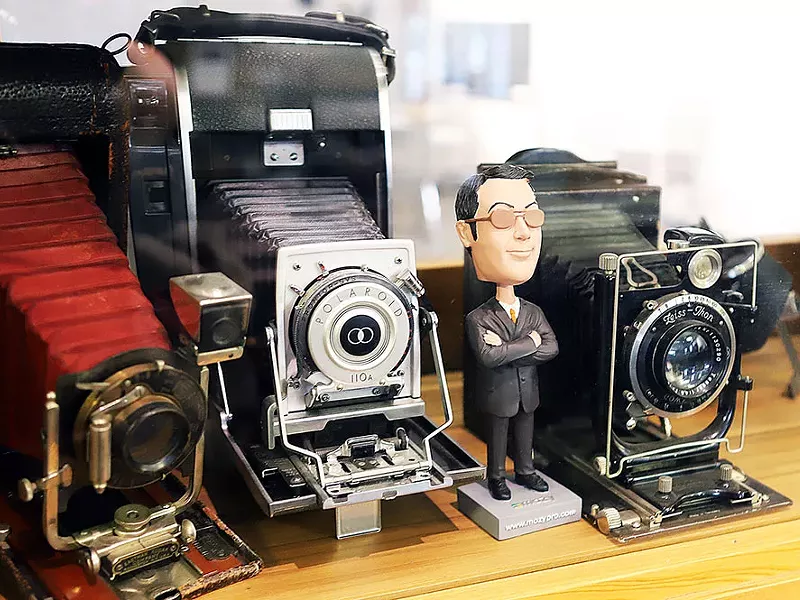 Image: Electronics Store