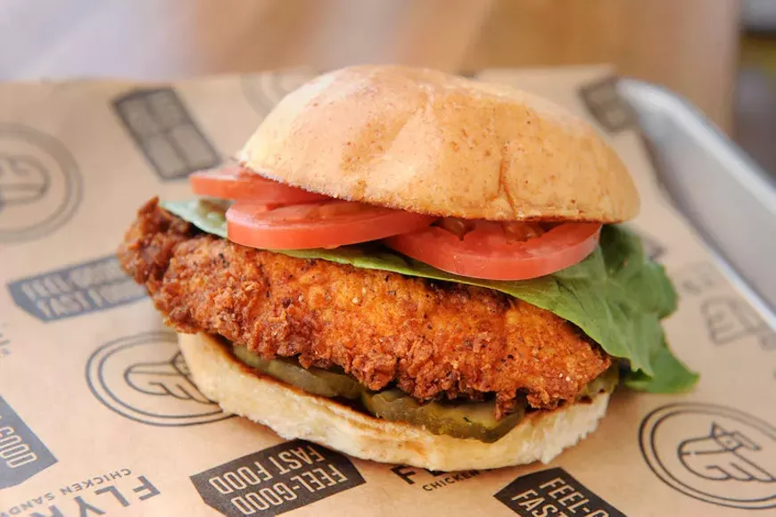 food_flyritechicken2-4.webp