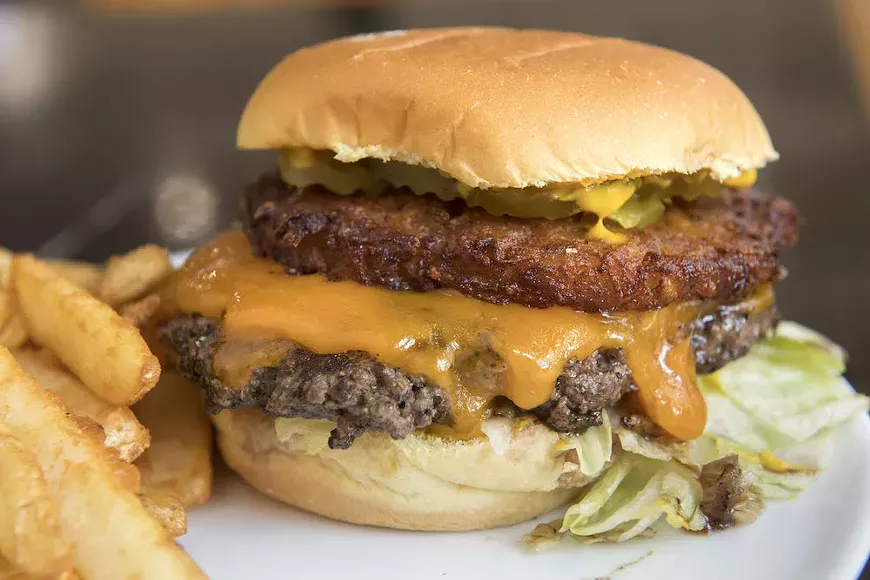 food_jewboyburgers3.webp