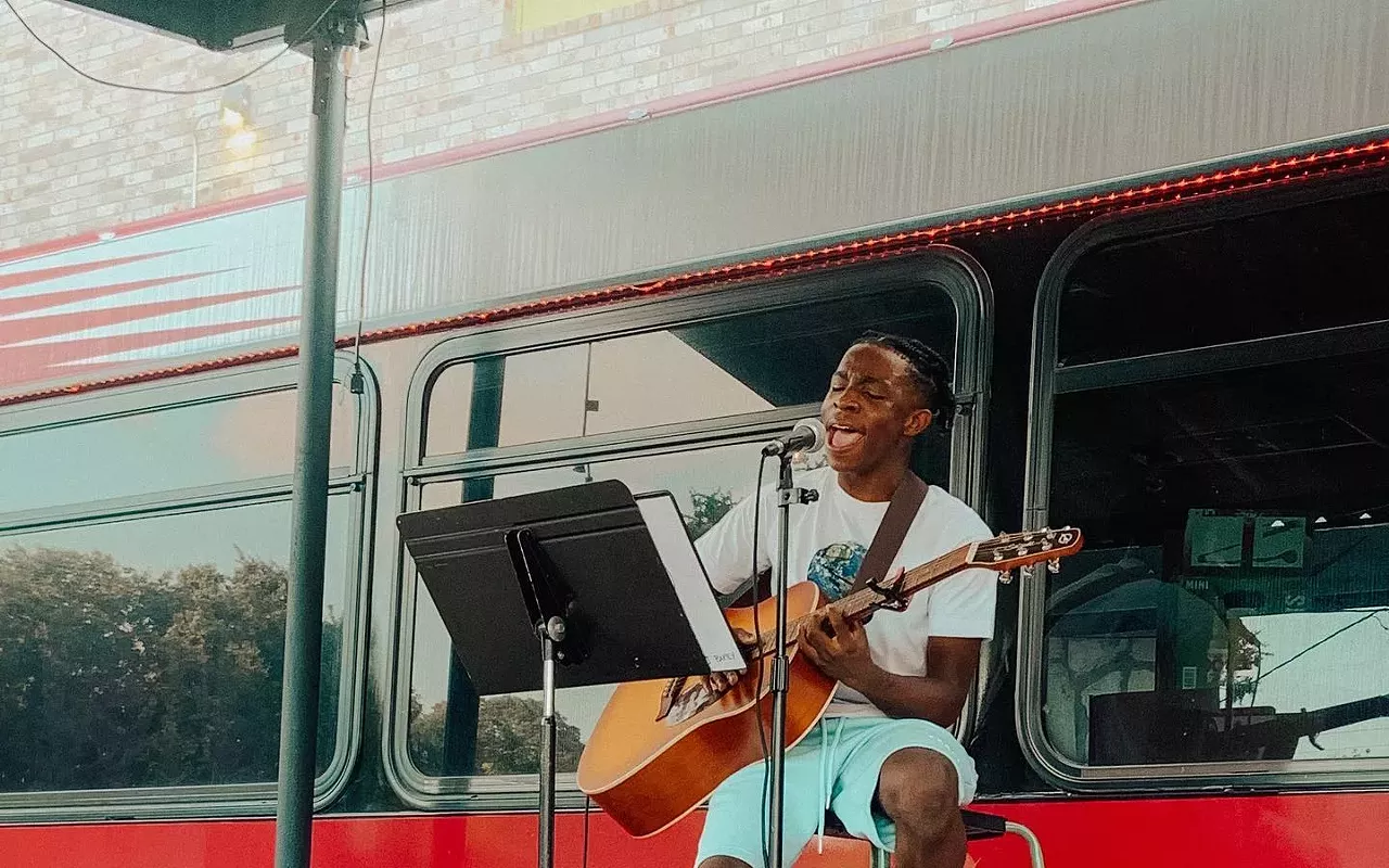 Image: Live Music on Lake Travis - Bartley