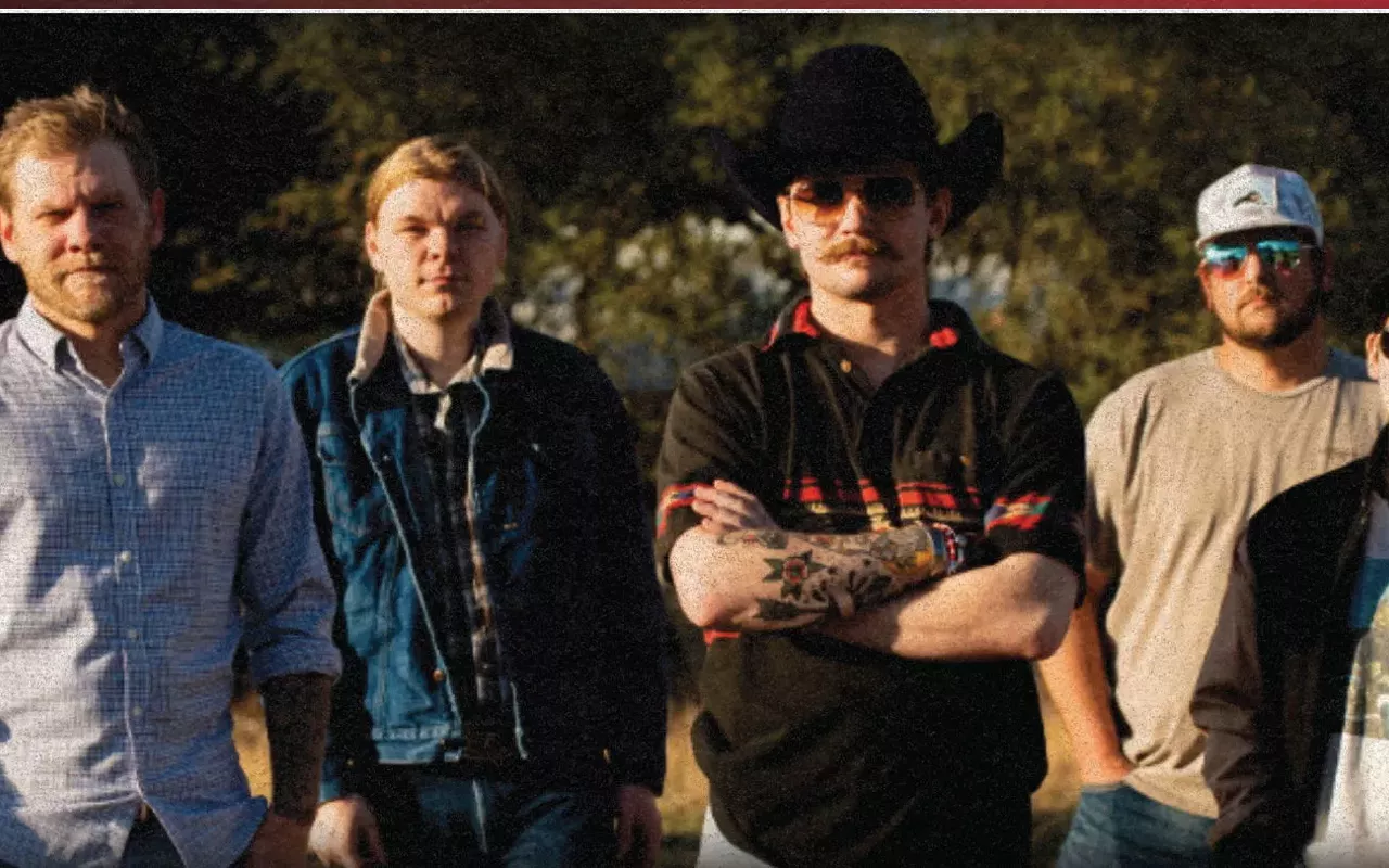 Image: Logan Ryan Band at Haute Spot