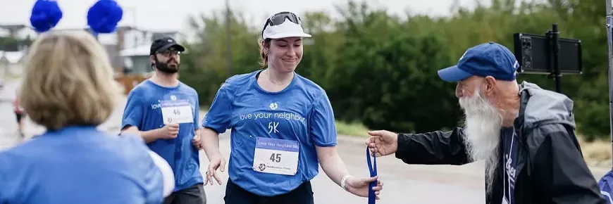 love_your_neighbor_5k.webp