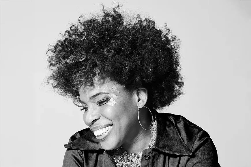 32._Macy_Gray_via_Paramount_Theatre.jpg