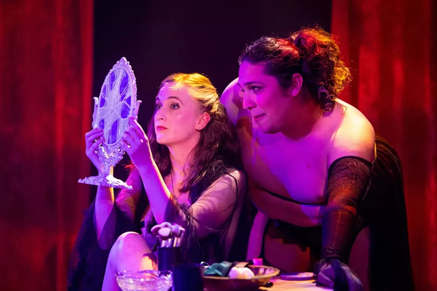 2.-malum-malus-burlesque-samhain-via-the-vortex.webp