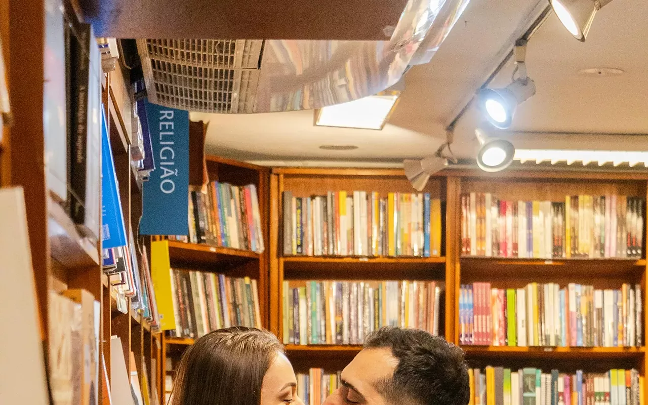 Image: Meet Cute at the Bookshop