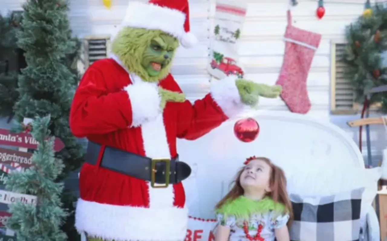 Image: Merry Grinchmas