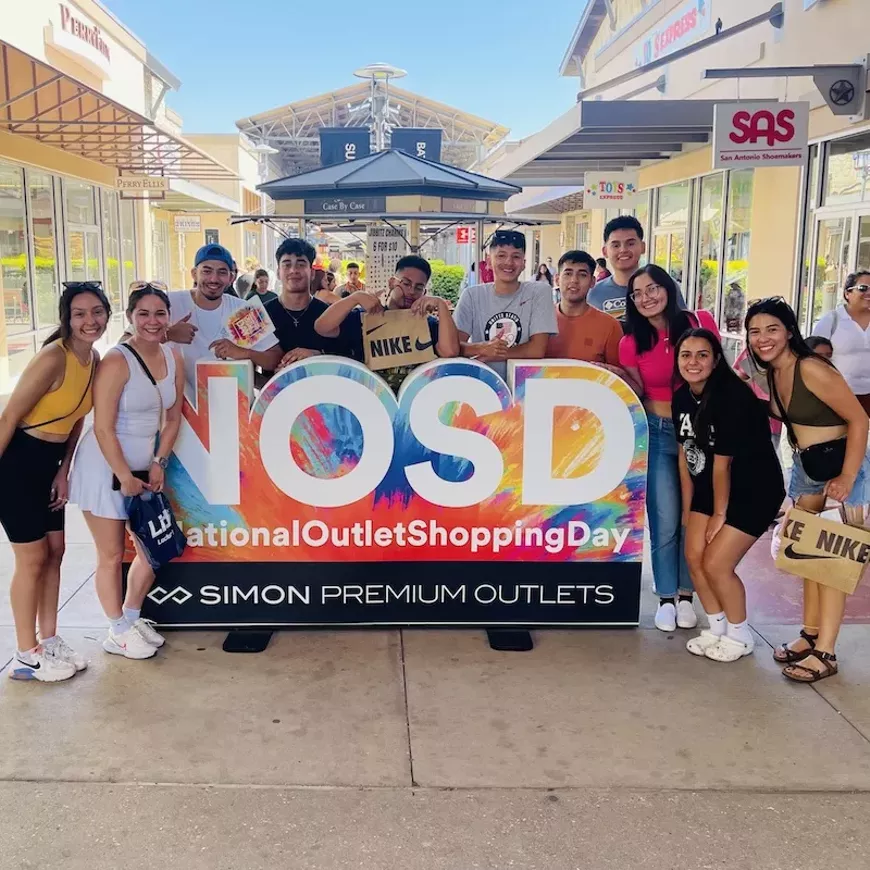 National Outlet Shopping Day&reg; at Round Rock Premium Outlets