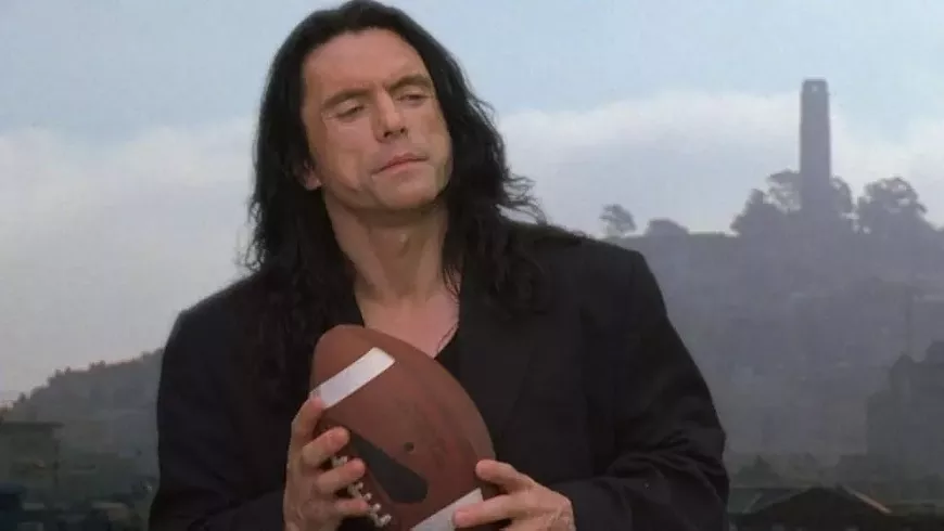 16._the_room_film_still.webp
