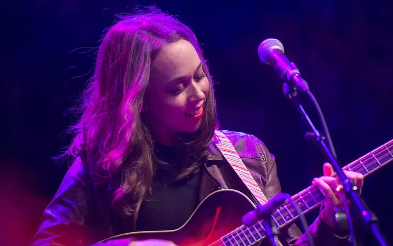 Image: Sarah Jarosz, Taylor Ashton