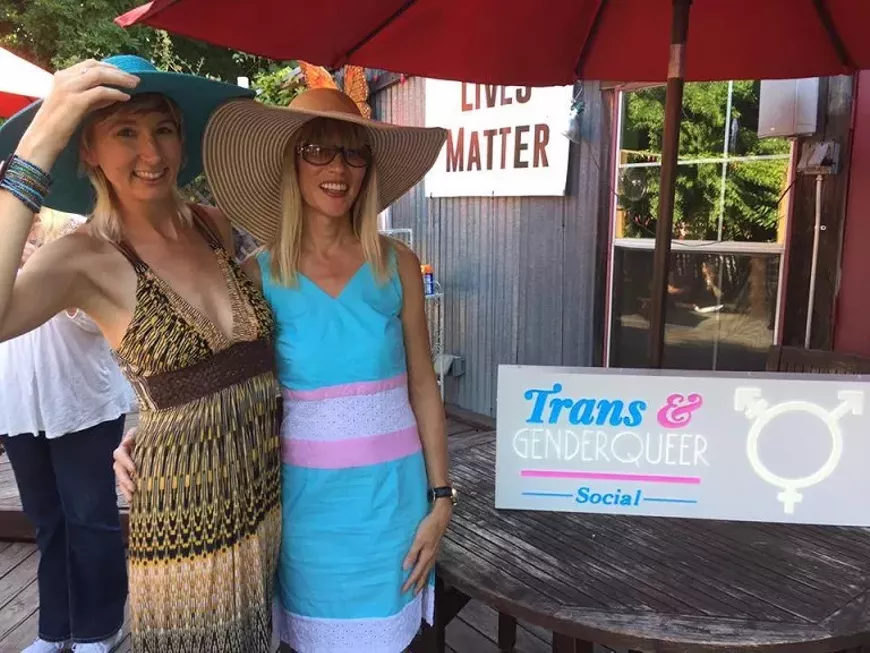 Daisy O&rsquo;Connor (left) and Anna Nguyen (right) at a TGQ Social in pre-pandemic times