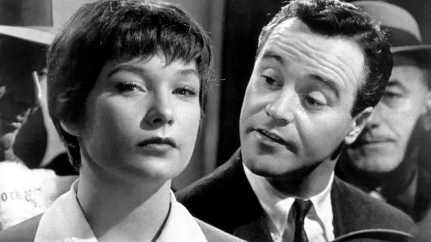 1._the_apartment_film_still.webp
