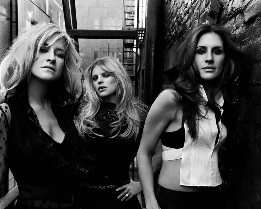 10._the_chicks_by_mark_seliger.webp