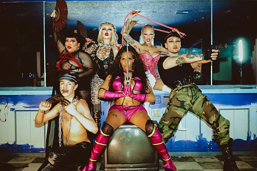 House of Lepore strikes a pose