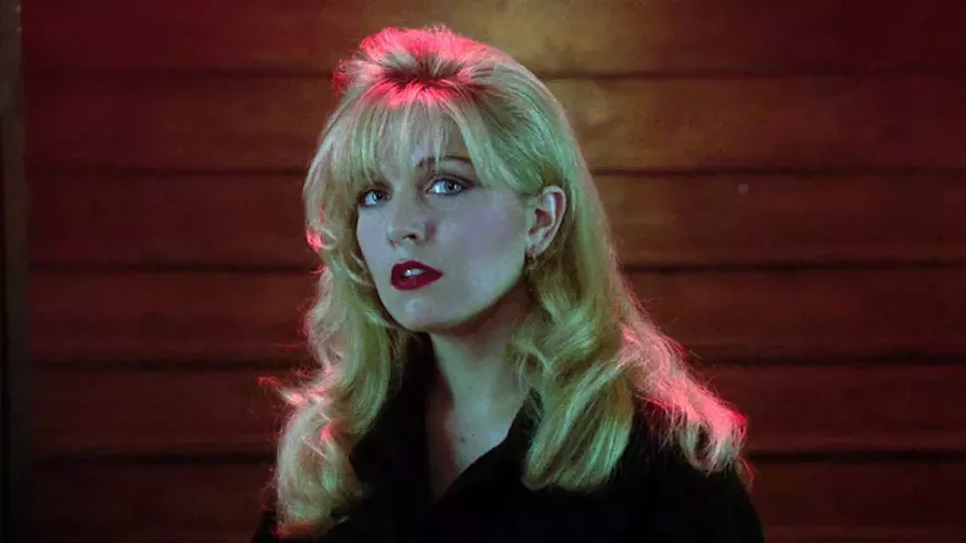 24._fire_walk_with_me_still.webp