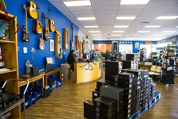Electronics/Computer Store
