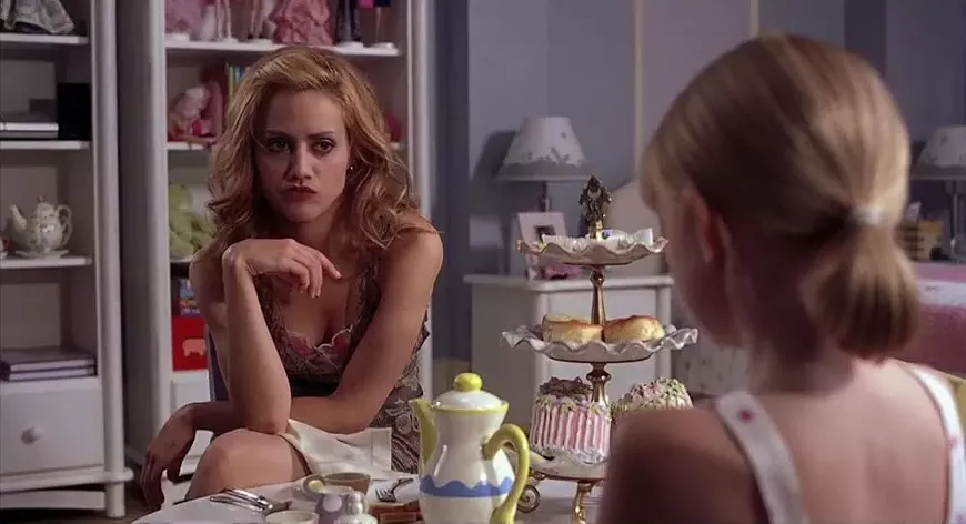 42._uptown_girls.webp