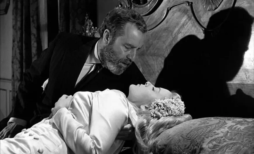 15._viridiana_film_still.webp